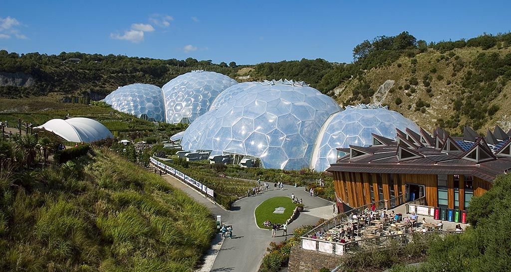 TOURIST ATTRACTION UPGRADES OUT-DATED NETWORK